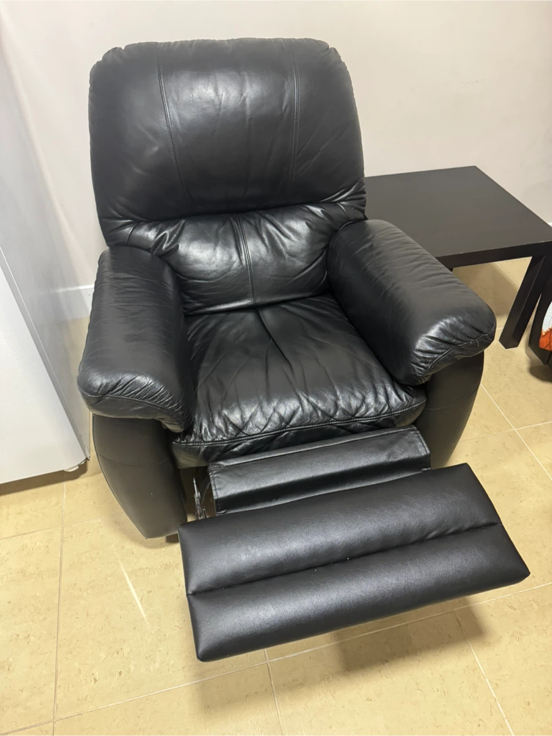 Black Leather Recliner Chair & Sofa Set - photo 3