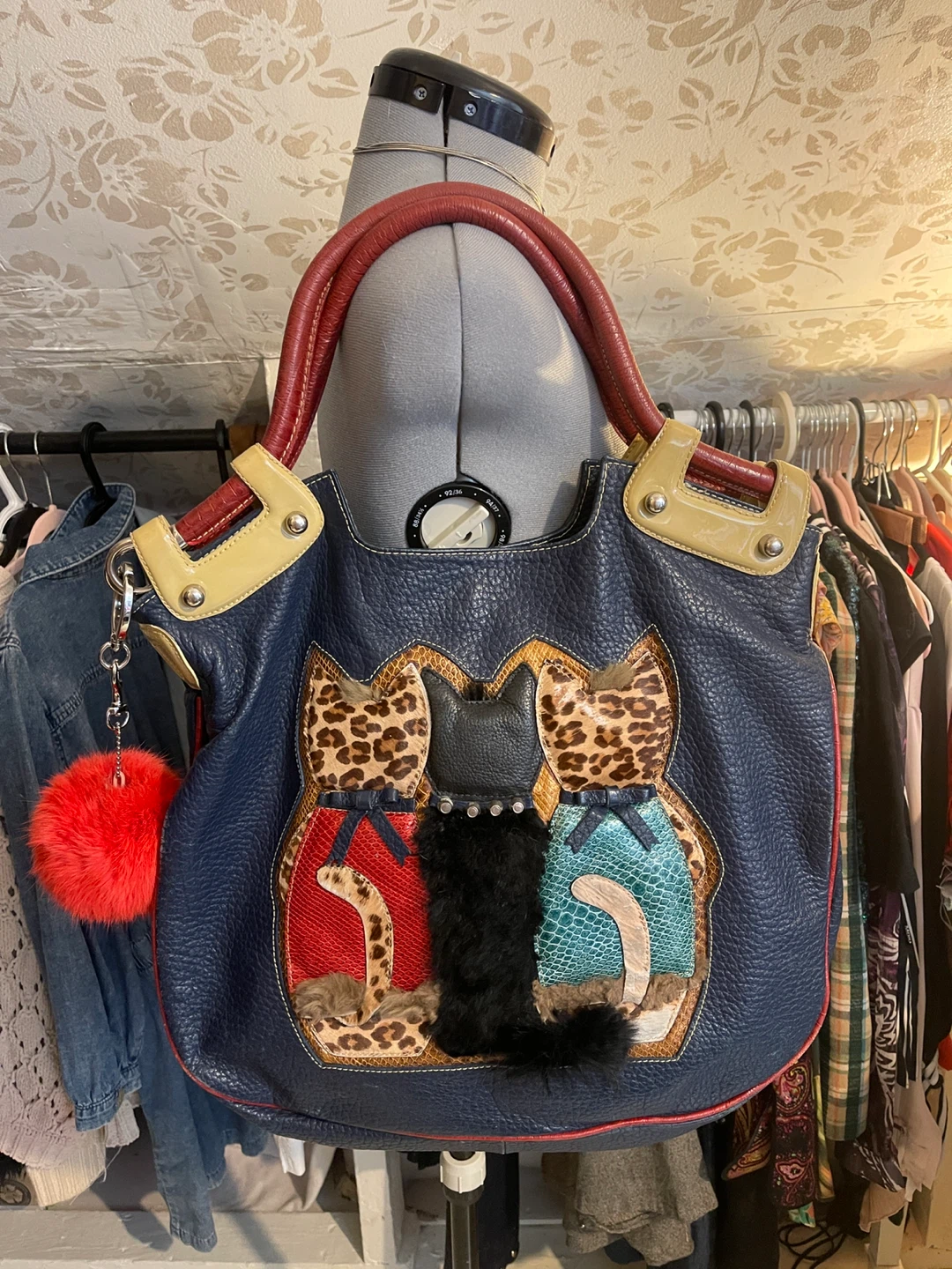 Unique Leather Tote Bag with Cat Appliqués - photo 2