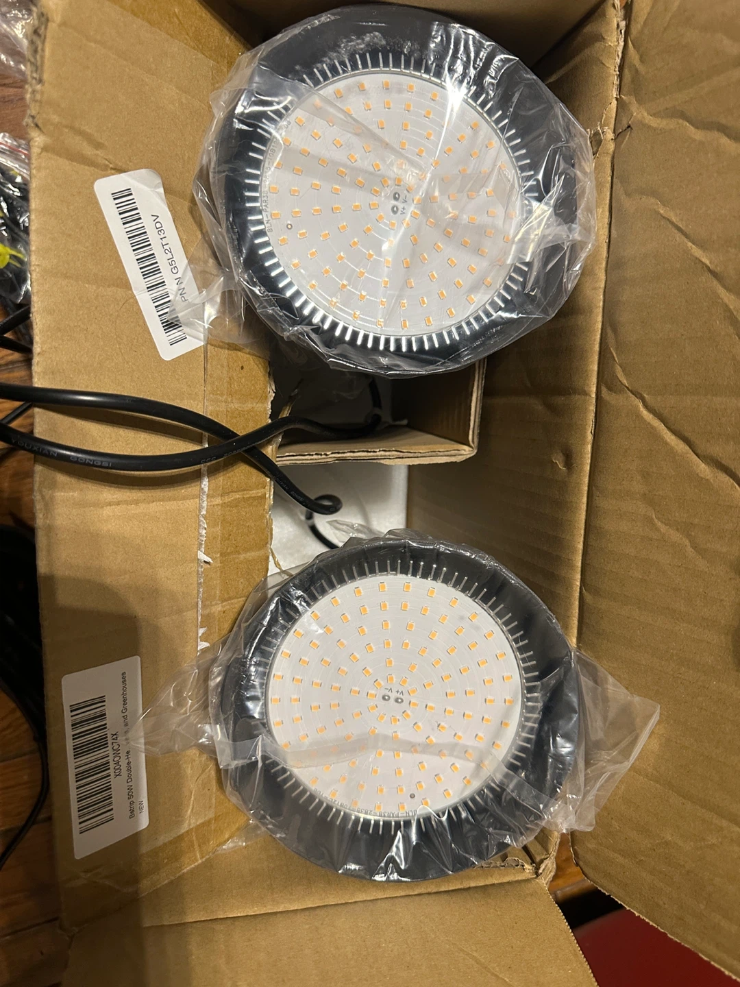 LED Grow Lights (2) - New in Box - photo 2