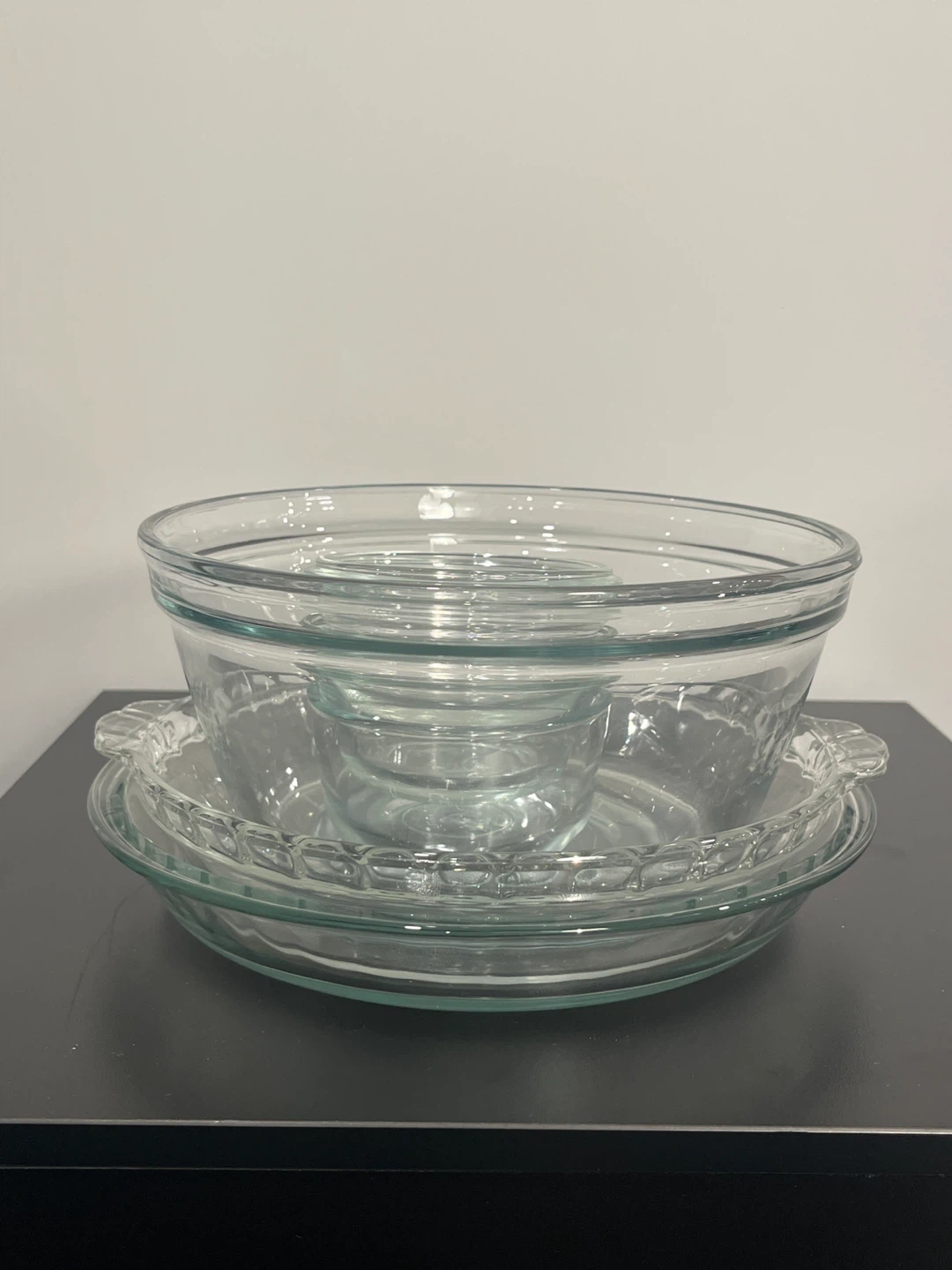 6 pieces of Glassware