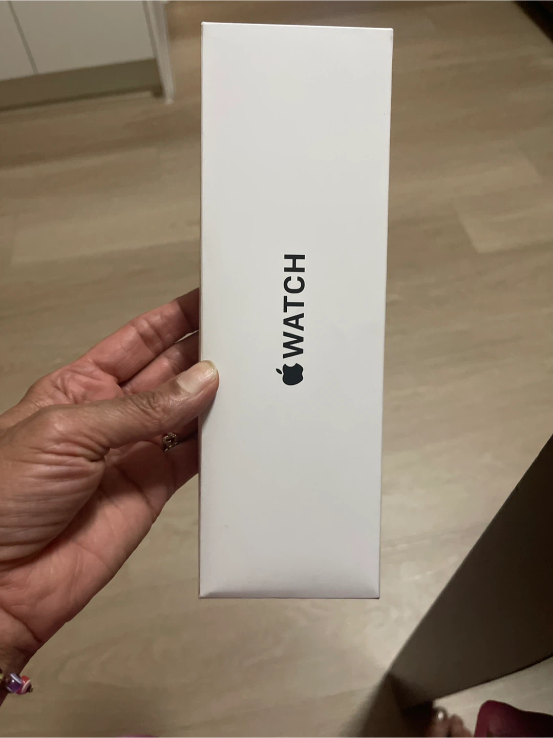 New Apple Watch w/ Box & Accessories - photo 5