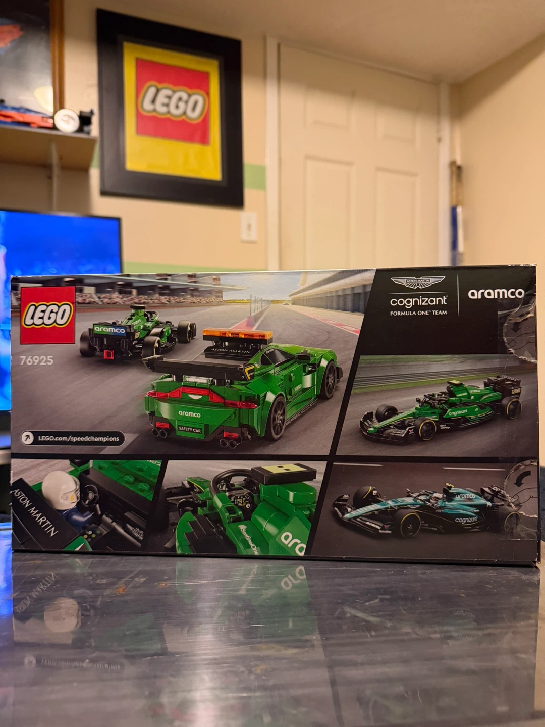 LEGO Speed Champions Aston Martin Set 76925 - photo 3