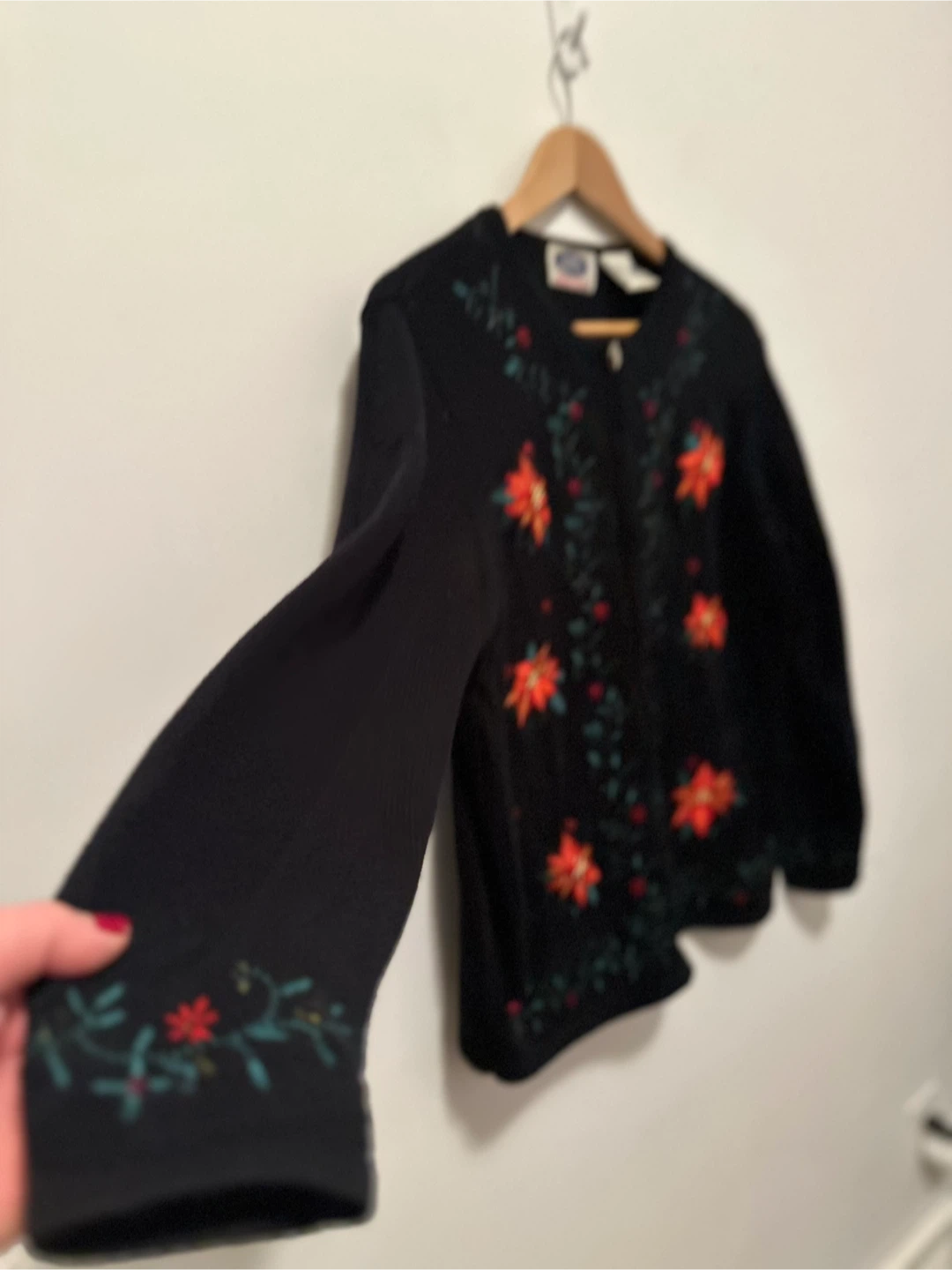 Tabi International Holiday Collection Cardigan - M/L - photo 3