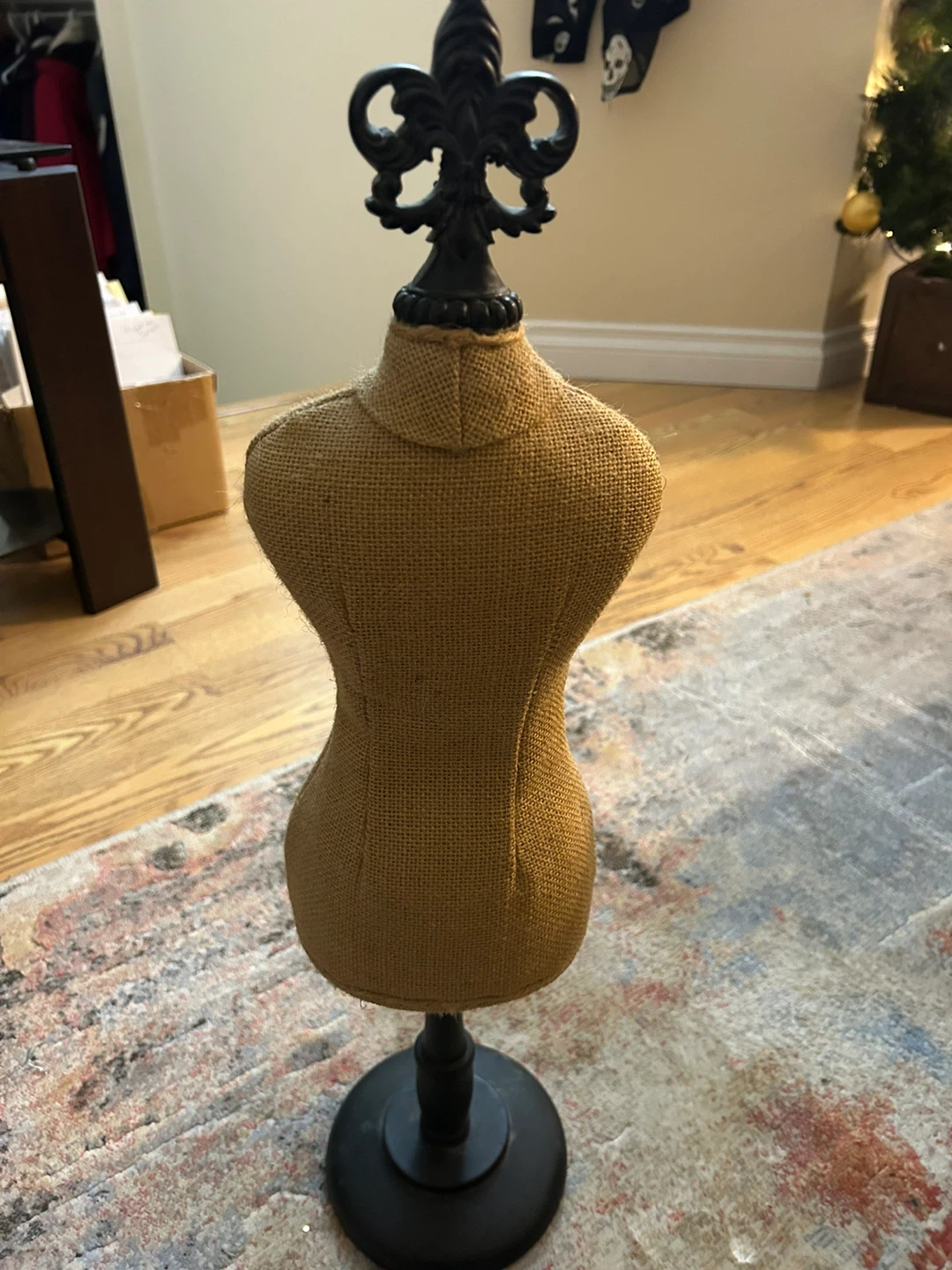 Decorative Burlap Mannequin - photo 2