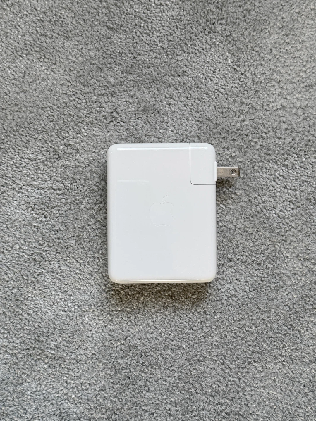 Apple 140W USB-C Power Adapter