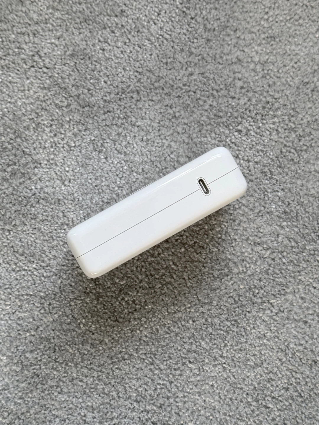 Apple 140W USB-C Power Adapter - photo 4