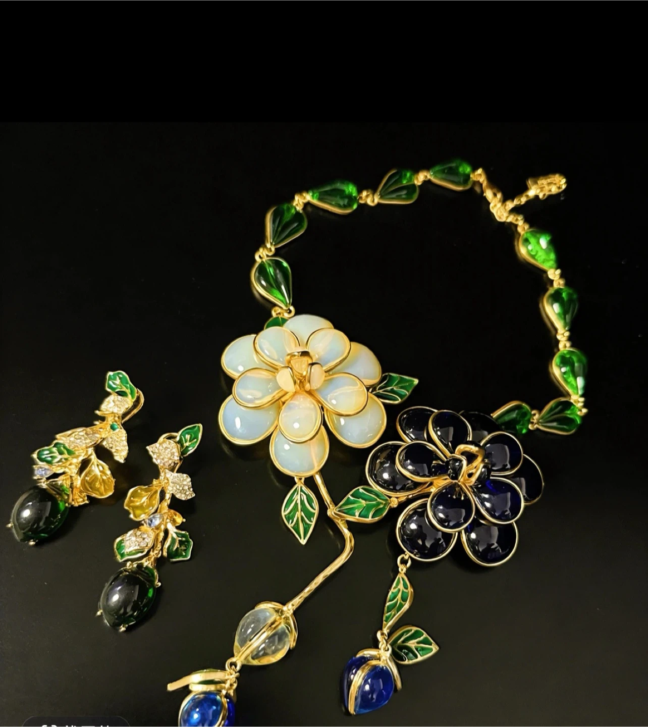 Floral Necklace & Earring Set