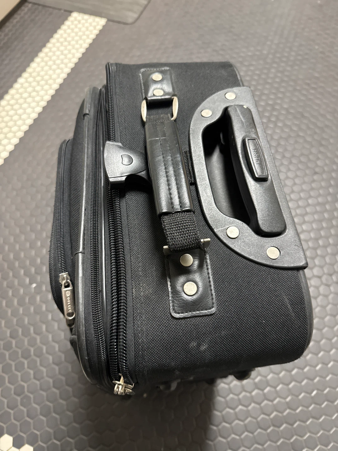 Delsey Black Rolling Suitcase - photo 4