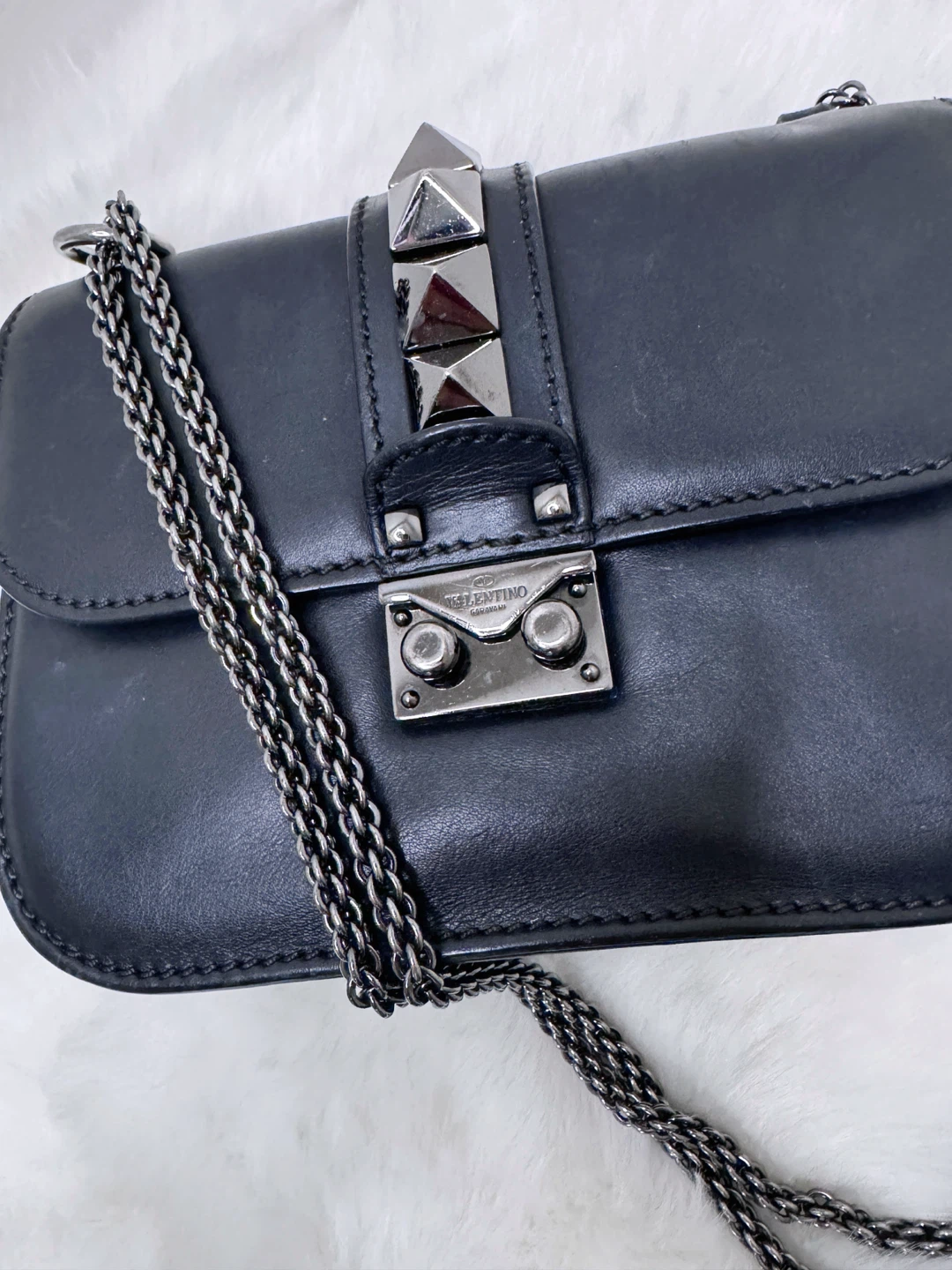 Valentino Garavani Rockstud Crossbody Bag - photo 2