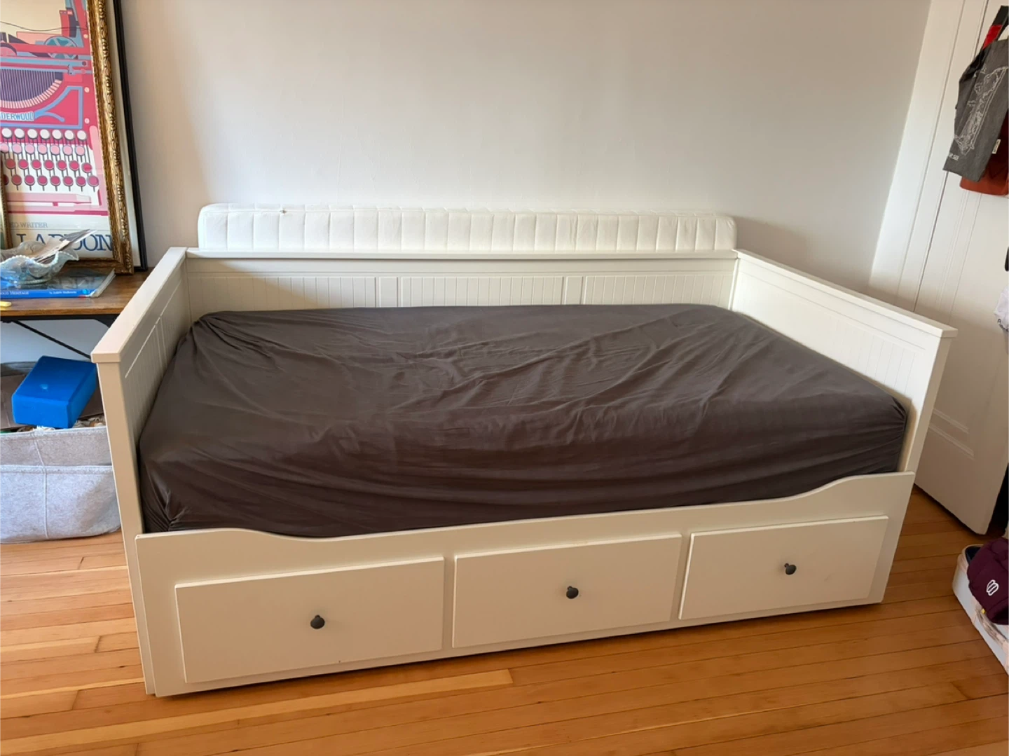 IKEA Hemnes Daybed Frame - White + Mattress