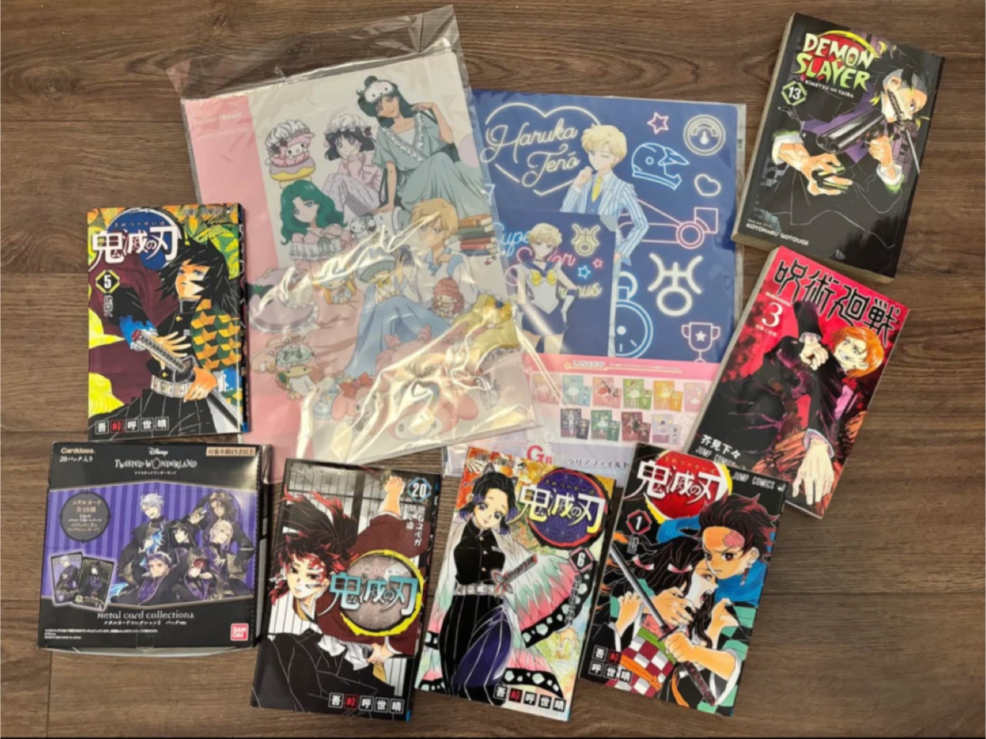 Anime’s & Kpop Collectables - photo 5
