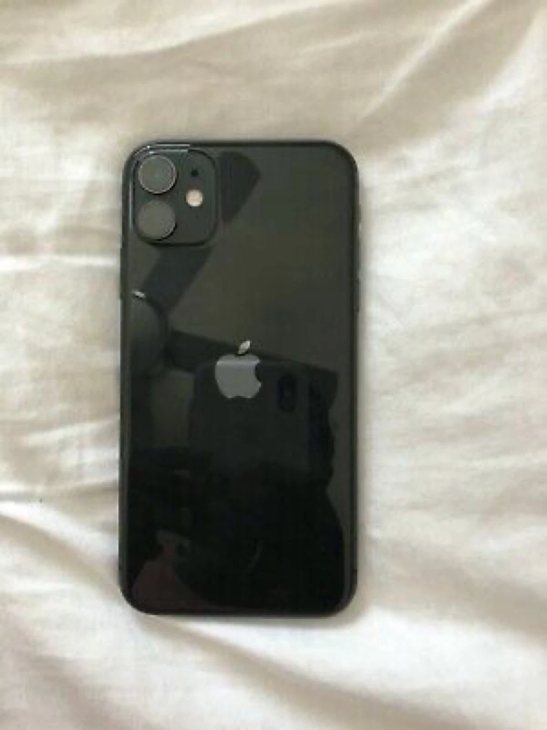 iPhone 11 - Black