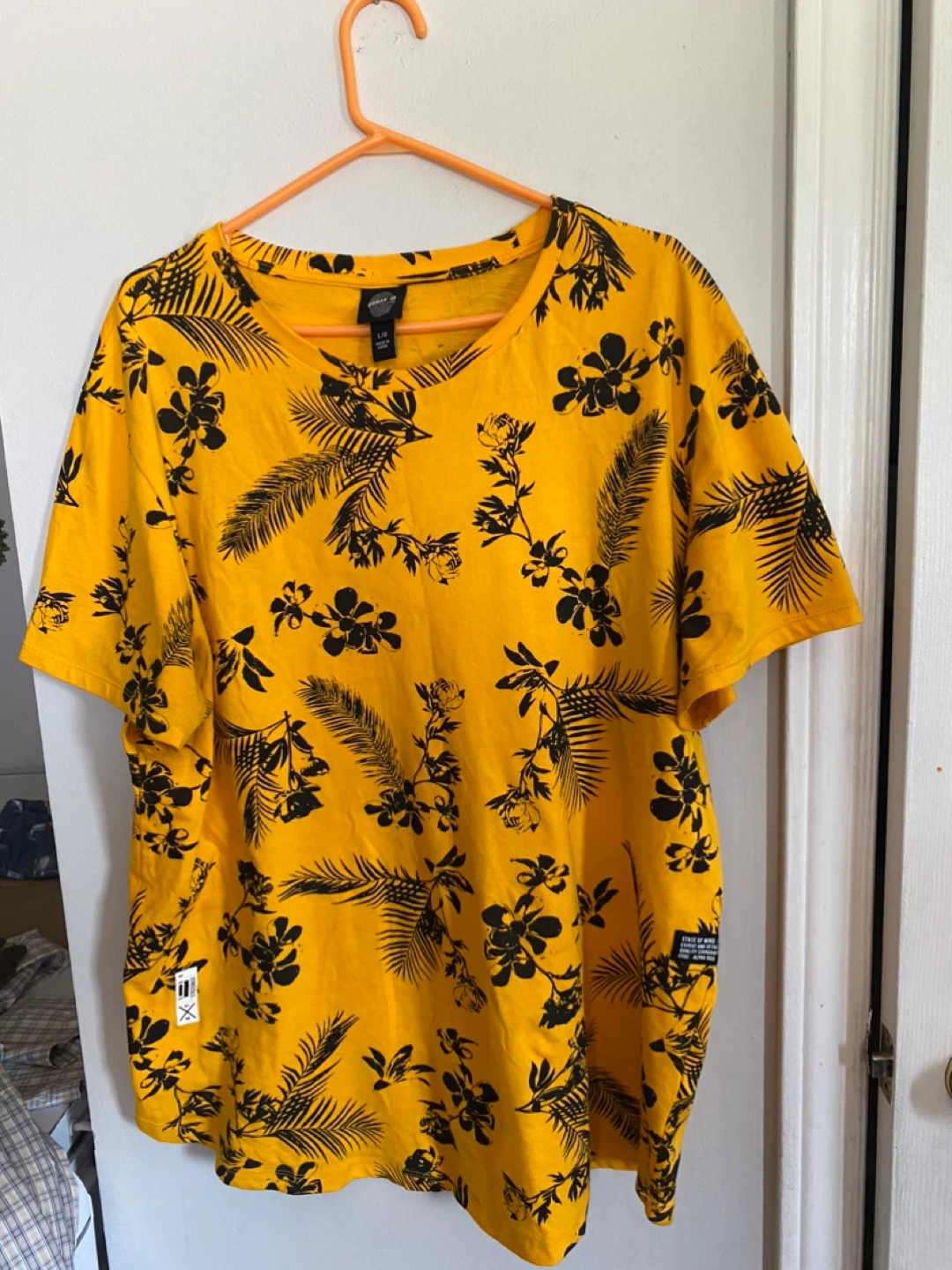 Shirt for men size m