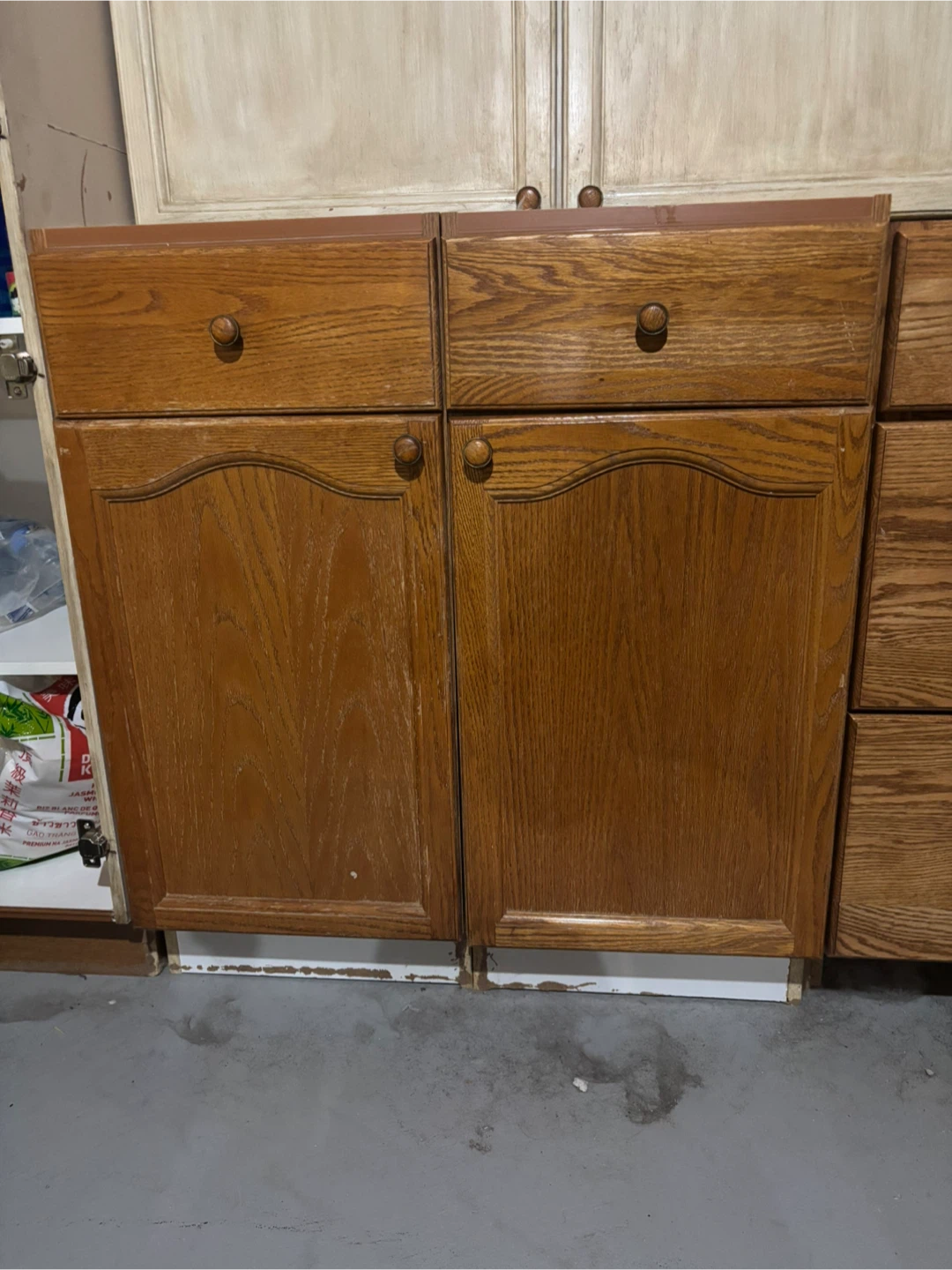 Oak Kitchen Cabinets