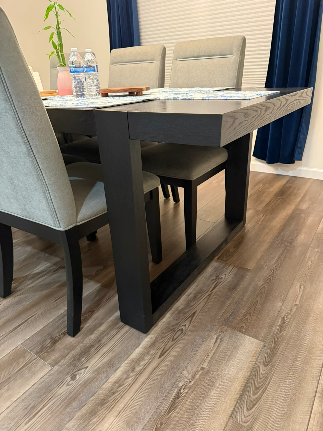 Dining Table with 6 Chairs & Placemats - photo 4