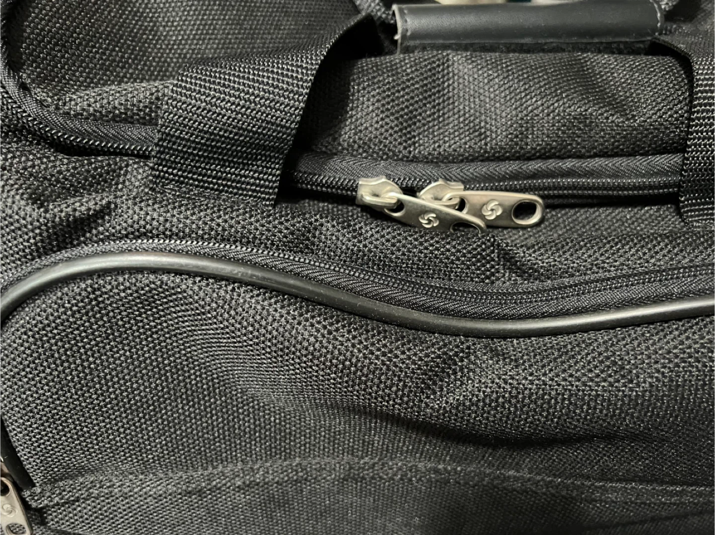 Samsonite Black Carry-on Bag - photo 2
