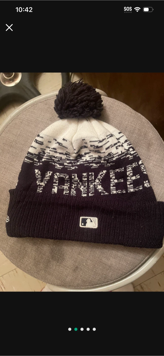 New York Yankees Beanie Hat - photo 2