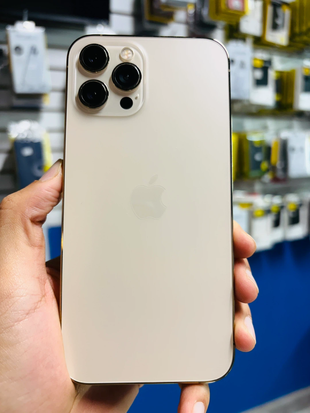 iPhone 12 Pro Max 128gb (Store Warranty)