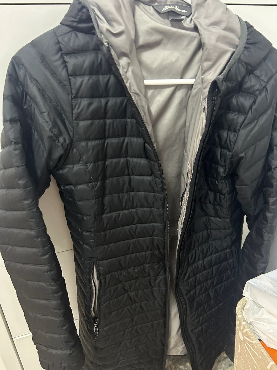 Eddie Bauer Women's XS Black Puffer Jacket