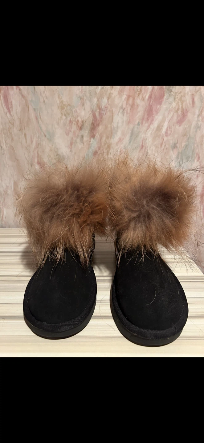 Black Suede Boots with Fur Trim - photo 2