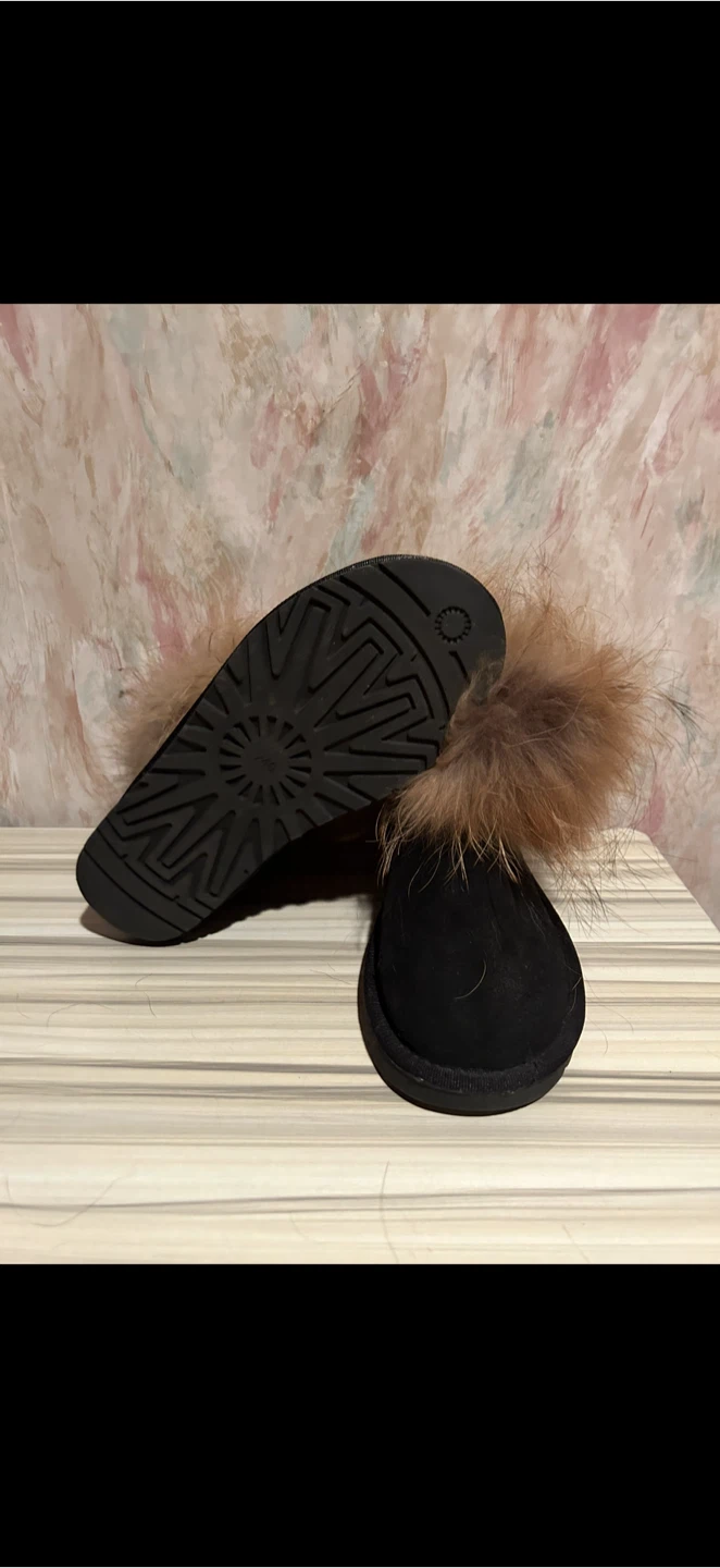 Black Suede Boots with Fur Trim - photo 3