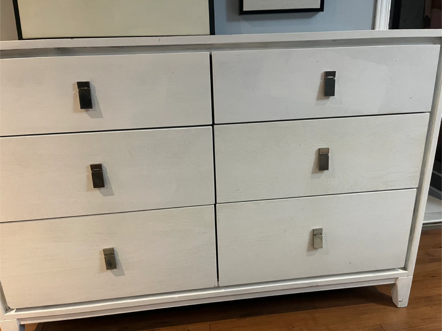 White 6-Drawer Dresser - photo 4