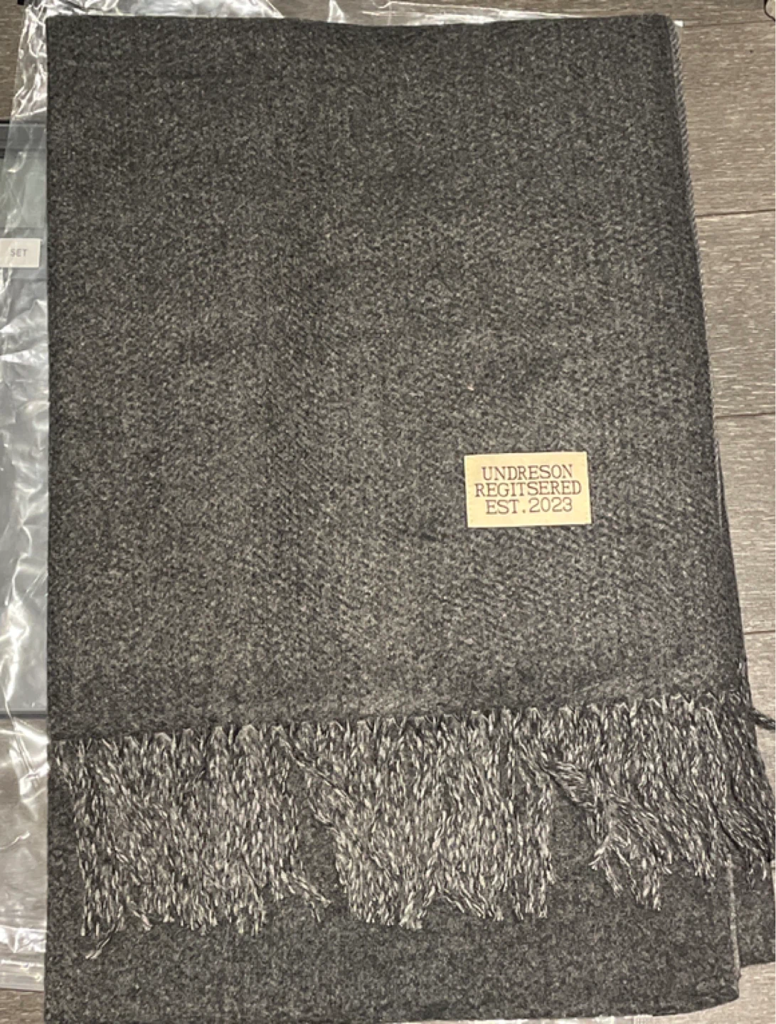 UNDRESSD REGISTERED EST.2023 Scarf