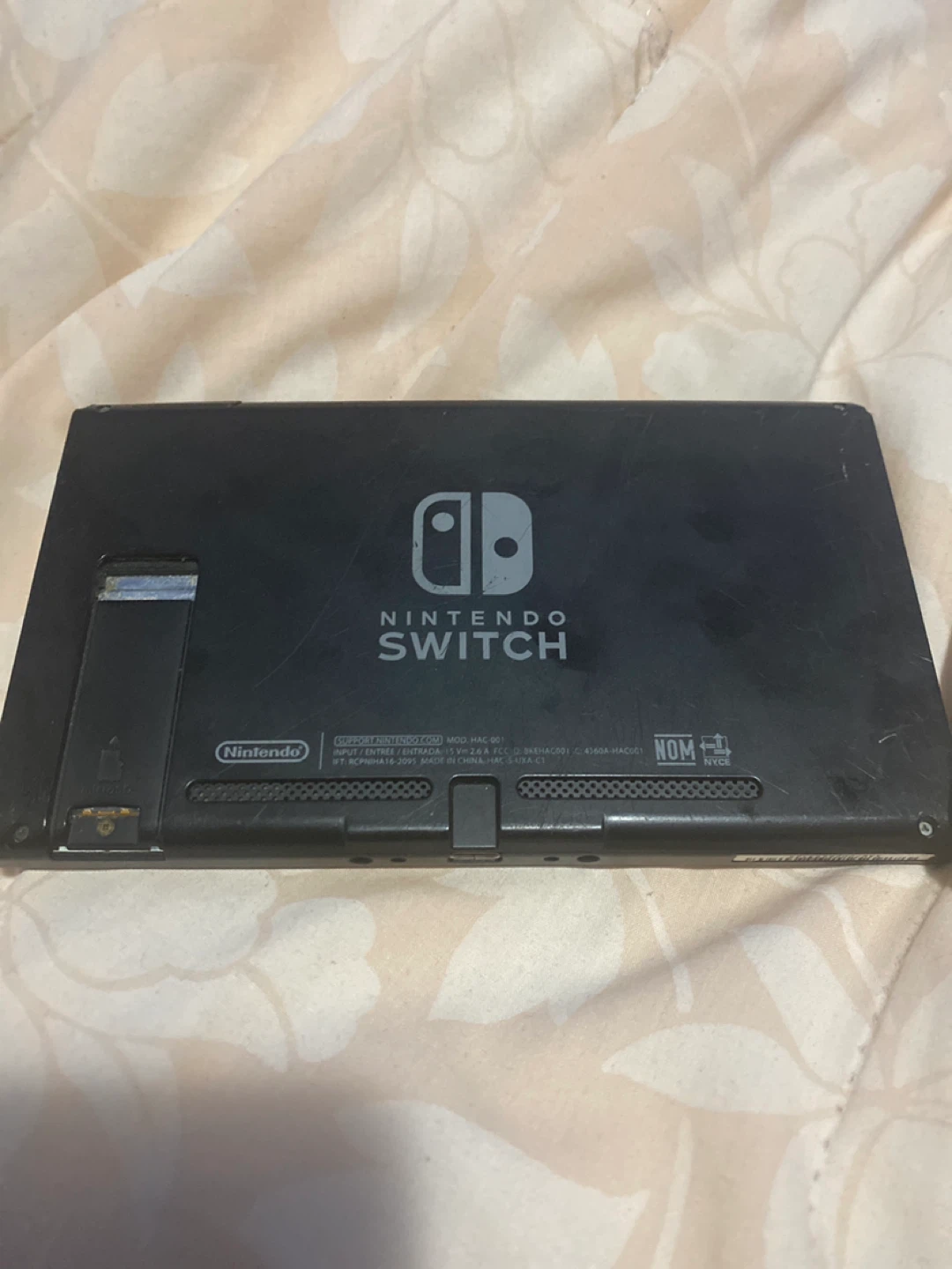 Nintendo Switch Console - photo 2