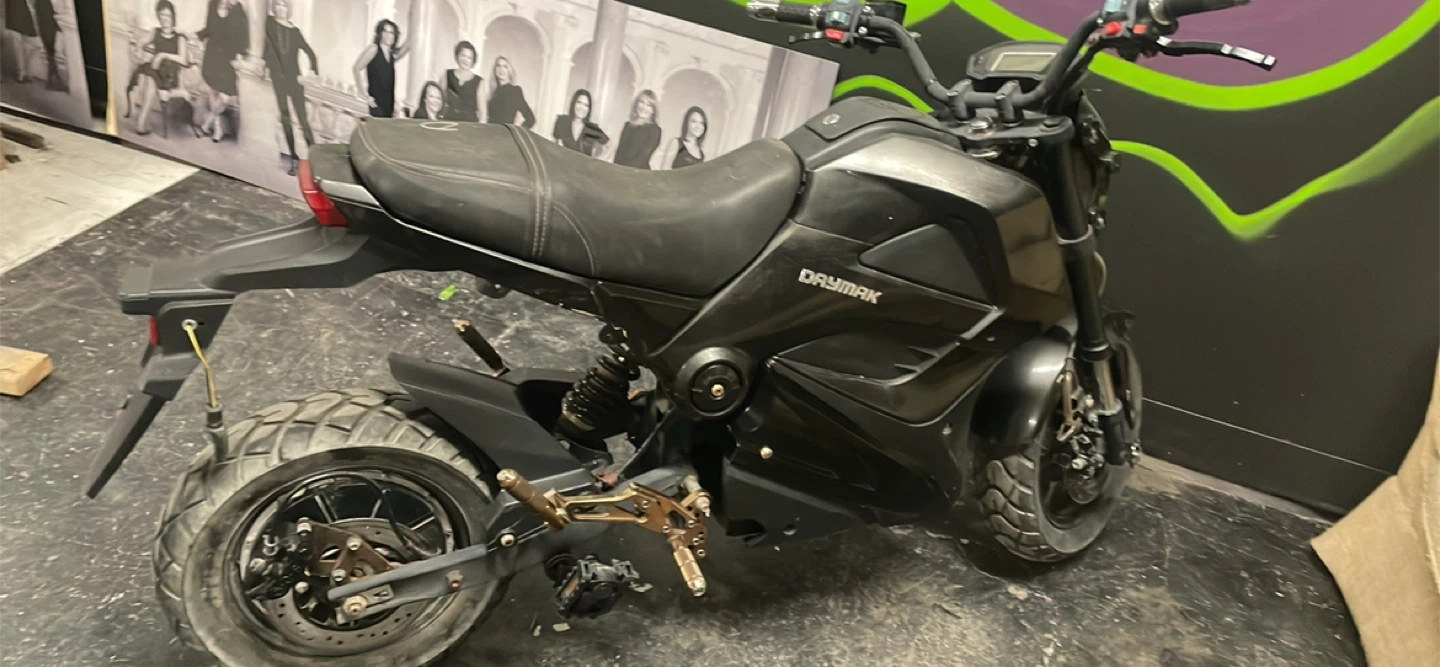Daymak em1 72v lithium