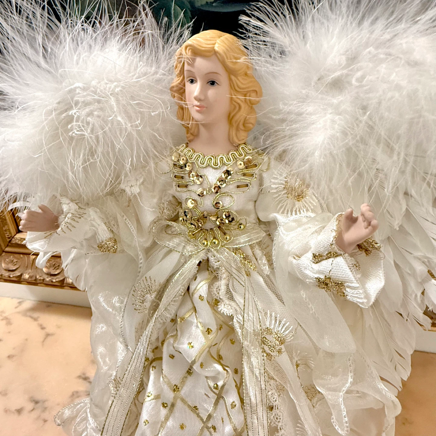 Large Christmas tabletop angel - photo 2