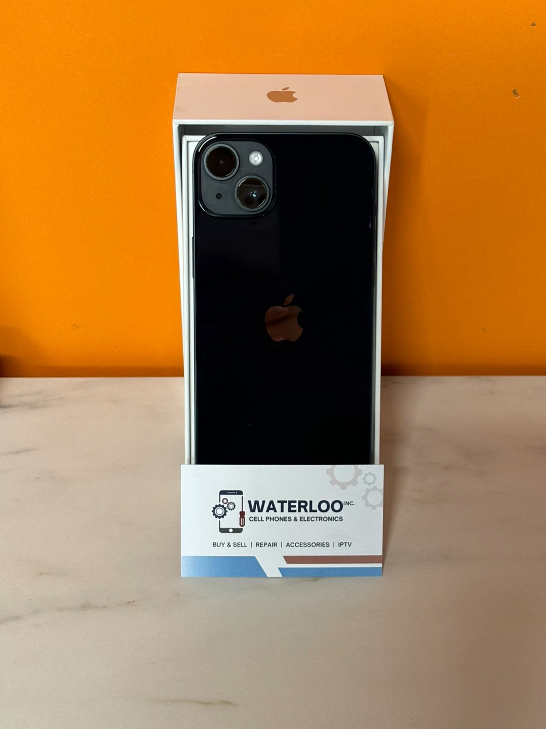 iPhone 14 128gb (Store Warranty)