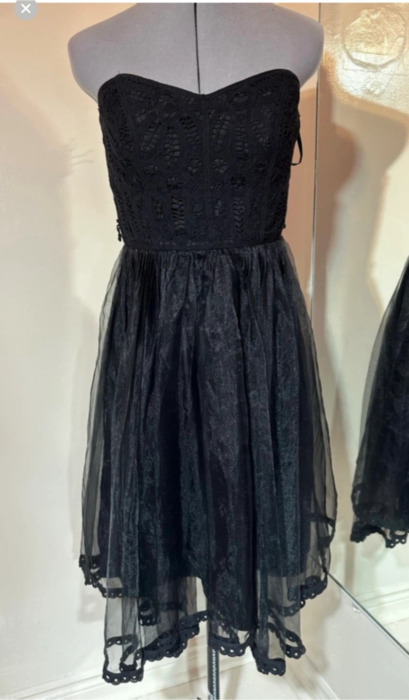 Betsey Johnson Black Strapless Dress - Size 8