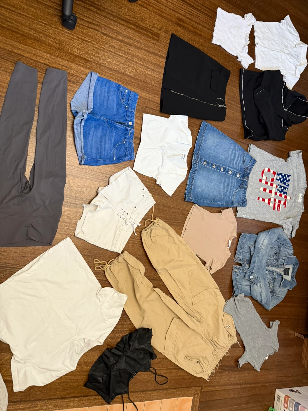 Mixed Clothing Lot - Hollister, Garage, Dynamite