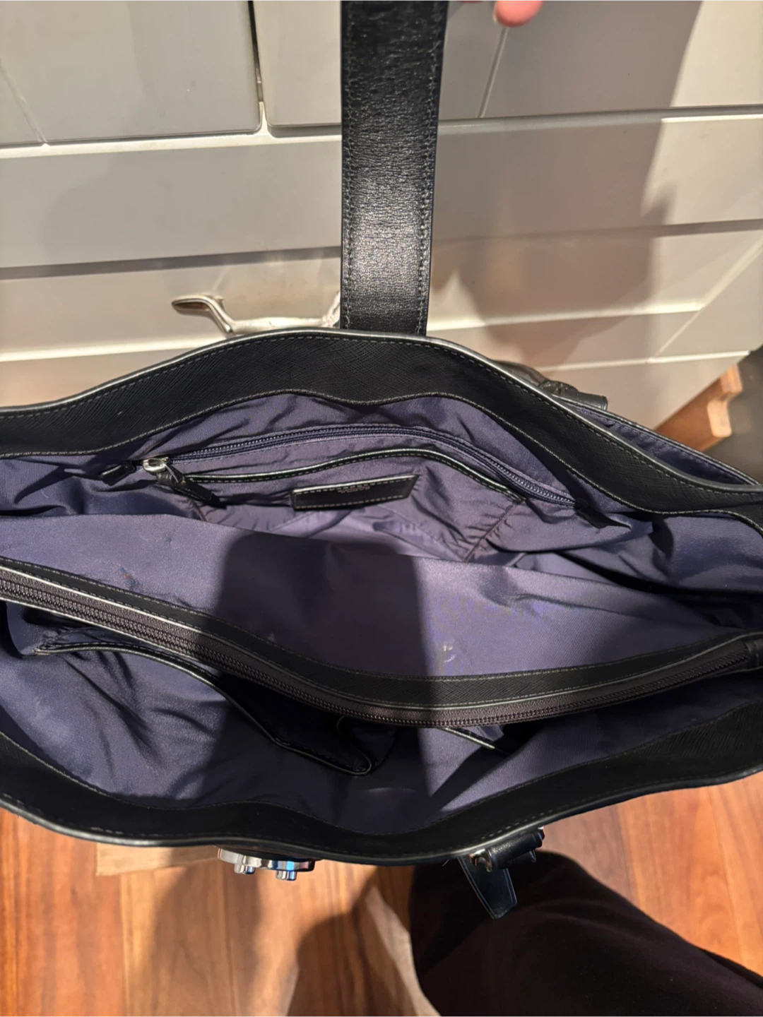Tumi Black Leather Tote Bag - photo 4