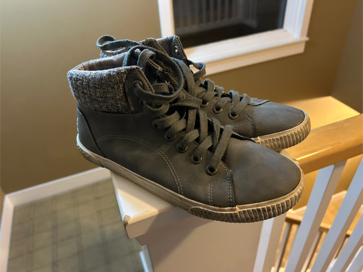 Blowfish Malibu Grey High-Top Sneakers - photo 3