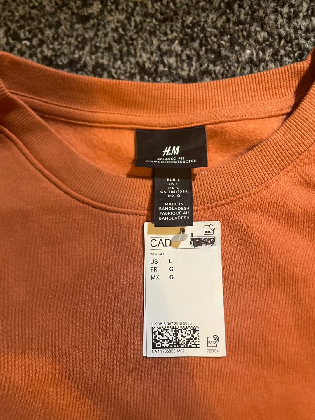 H&M Crewneck Sweatshirt - photo 3