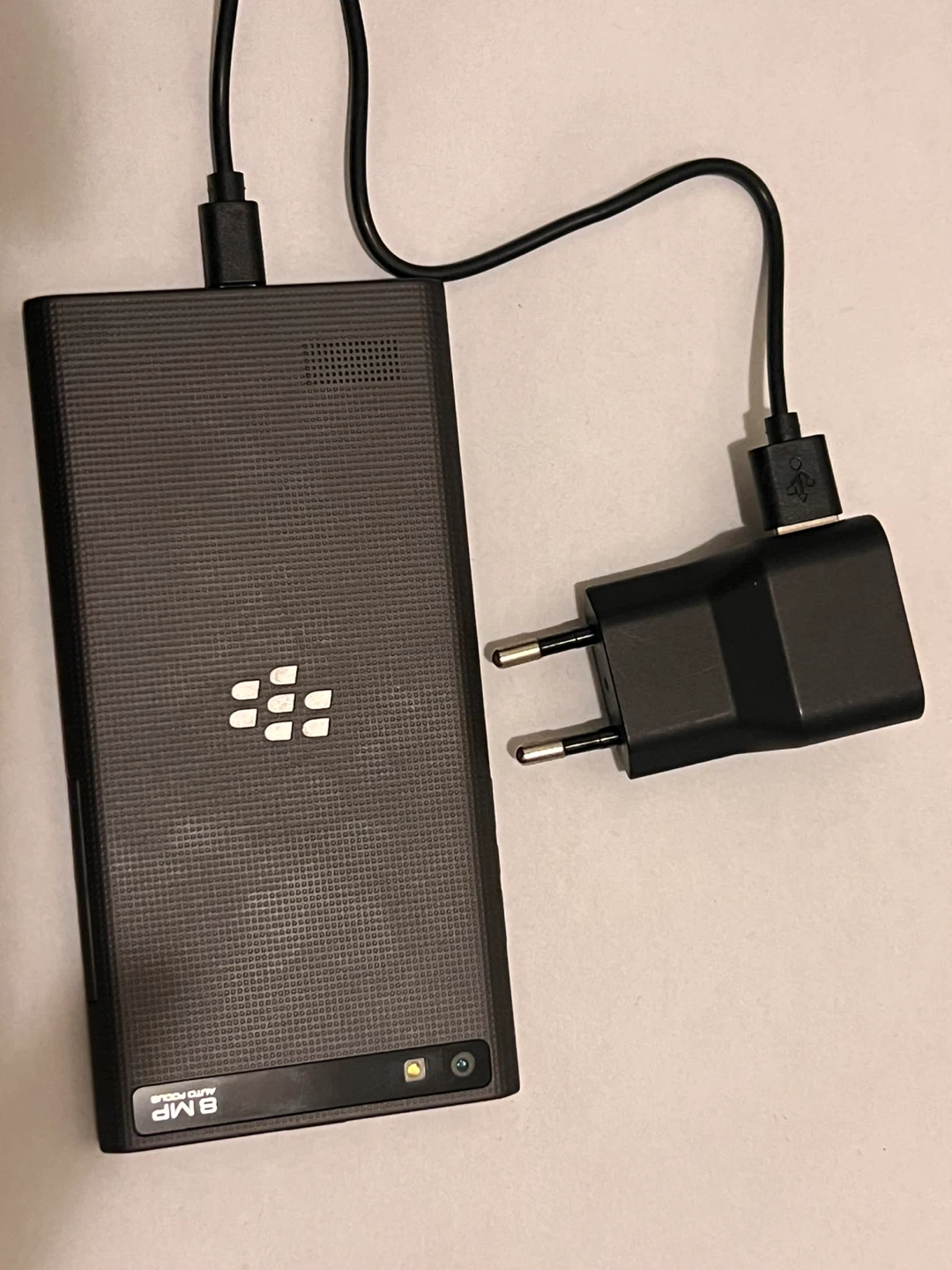 BlackBerry Smartphone with Charger - photo 2