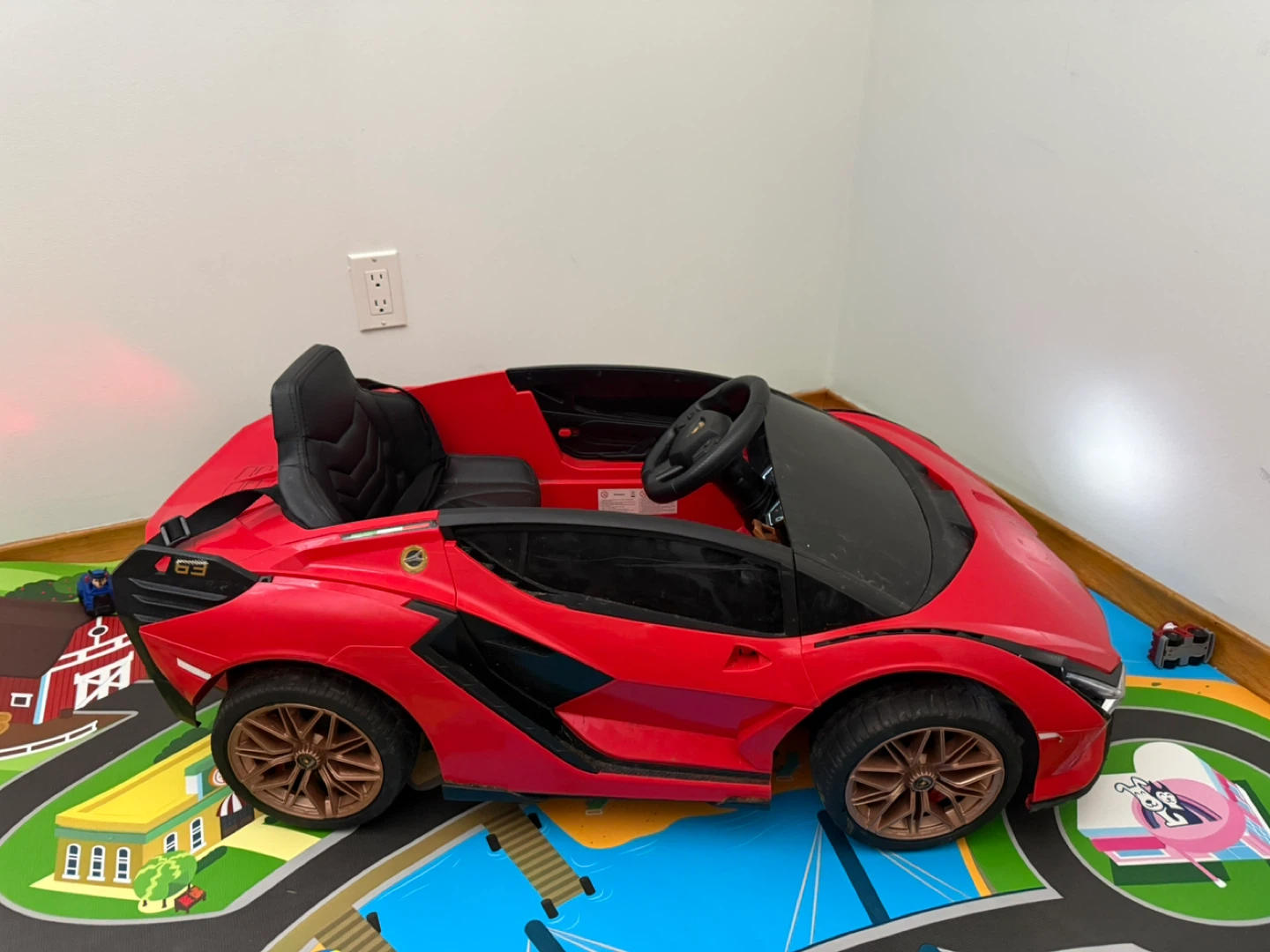 Ride on Lamborghini (with parent remote) - photo 2