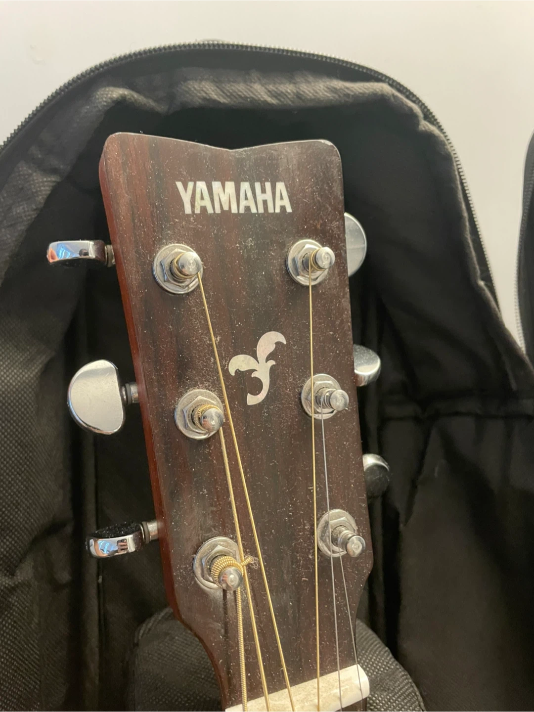 Yamaha FGX700SC Acoustic Guitar - photo 3