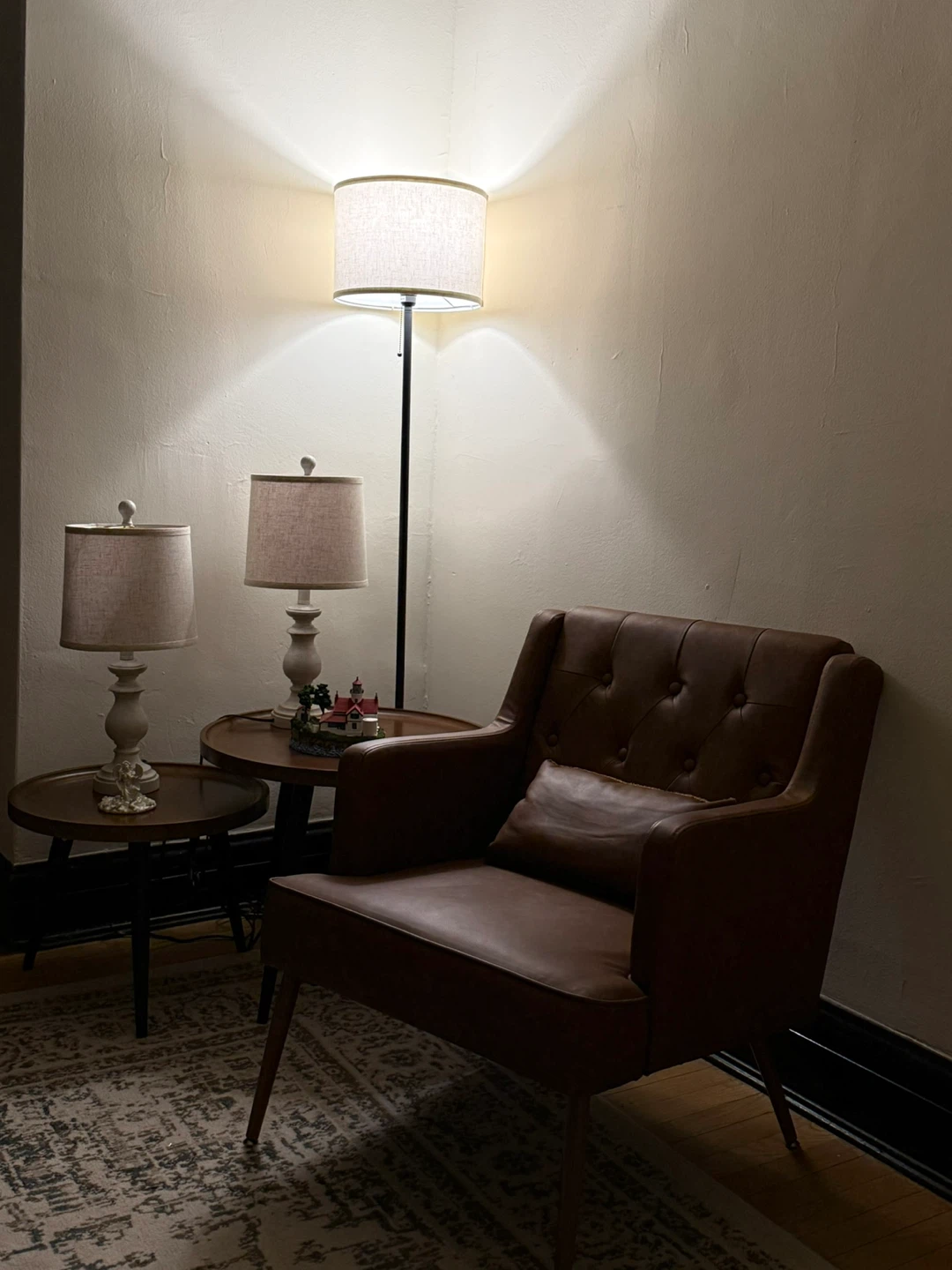 Brown Armchair with Pillow - photo 5