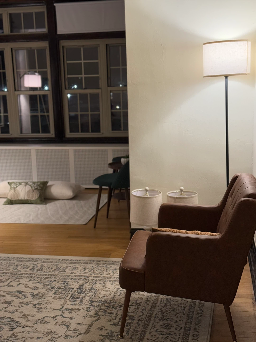 Brown Armchair with Pillow - photo 3