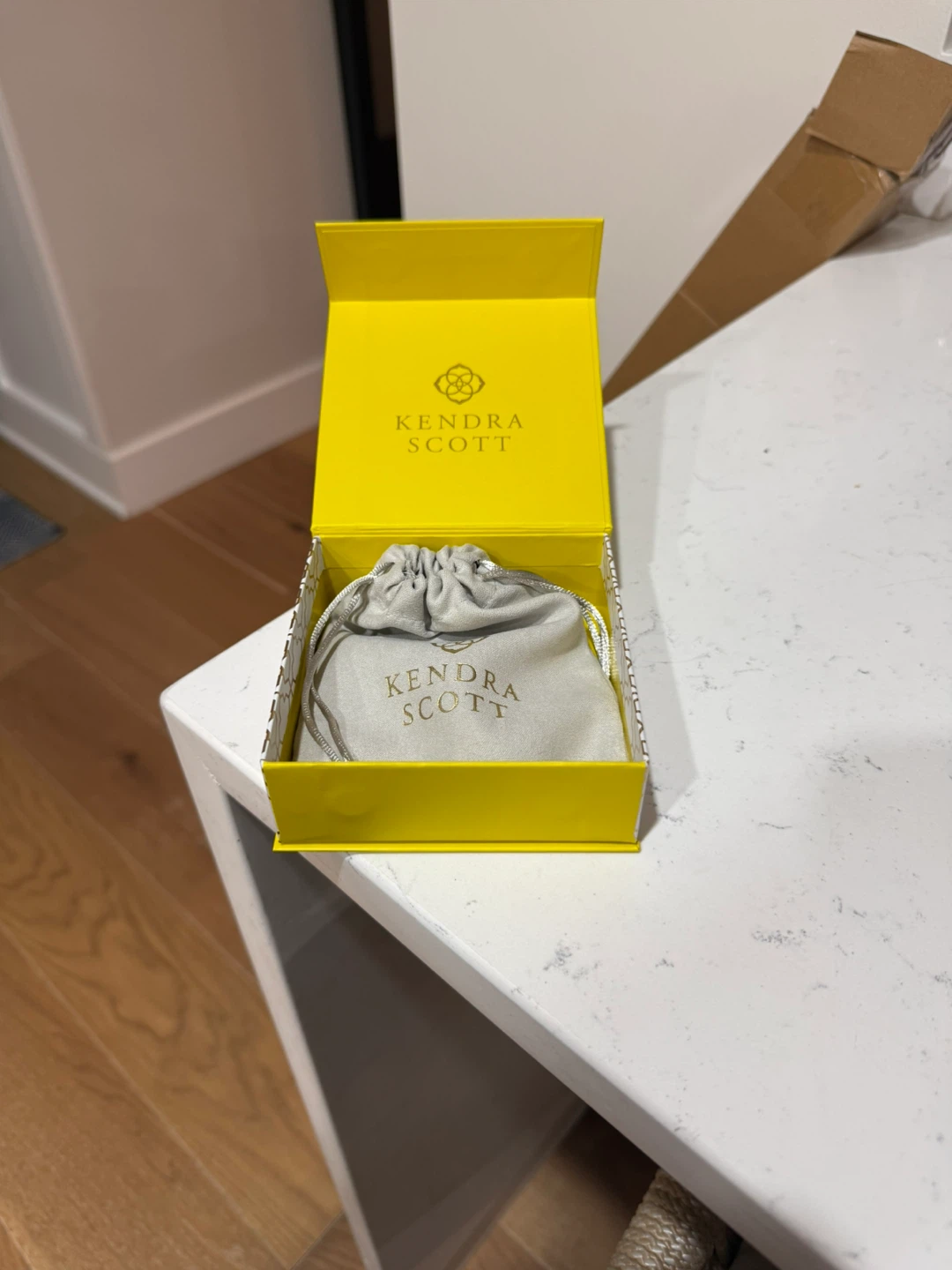 Kendra Scott Gold Elisa Pendant Necklace - New - photo 3