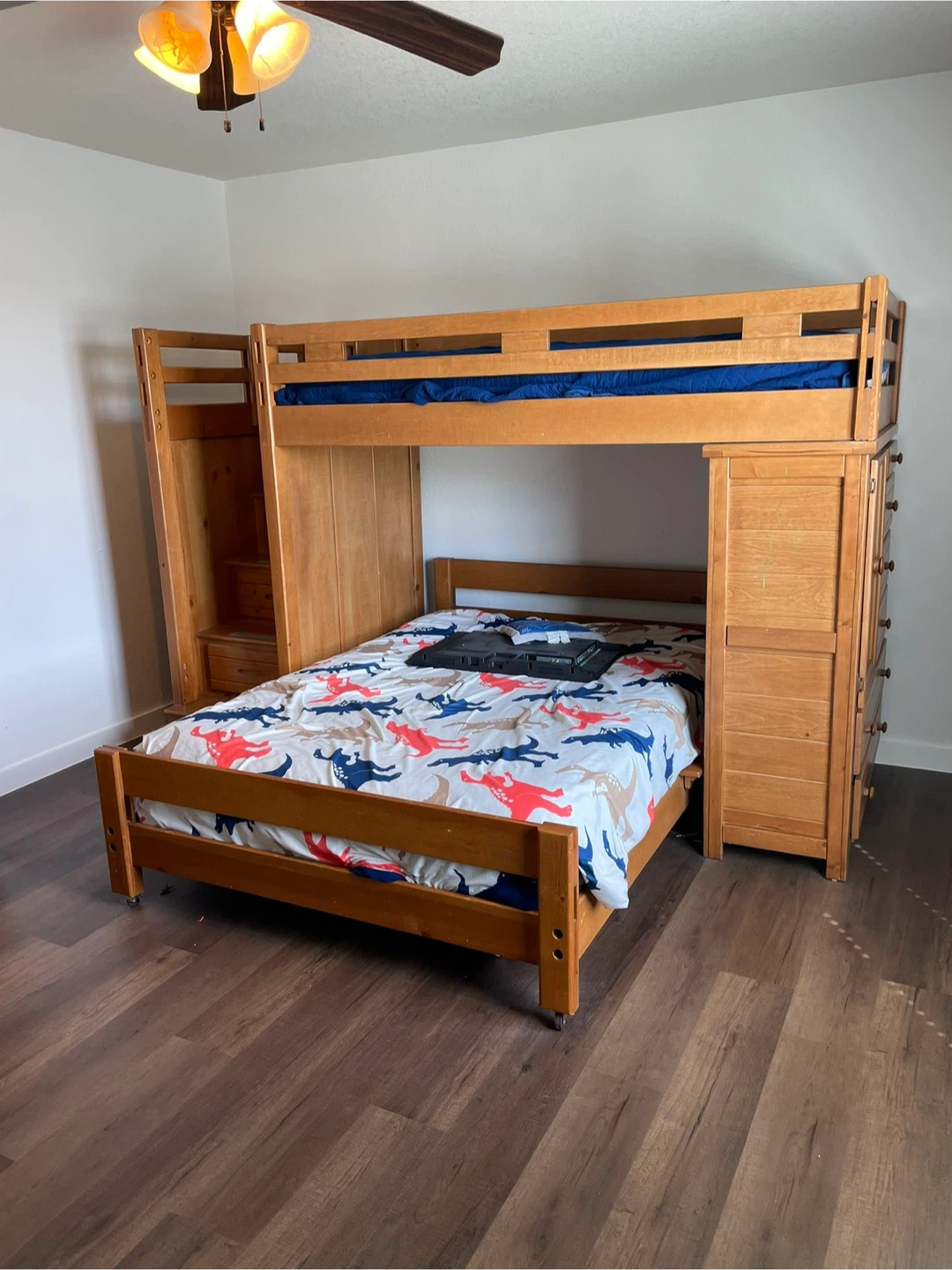 Wooden Bed Frame - photo 3