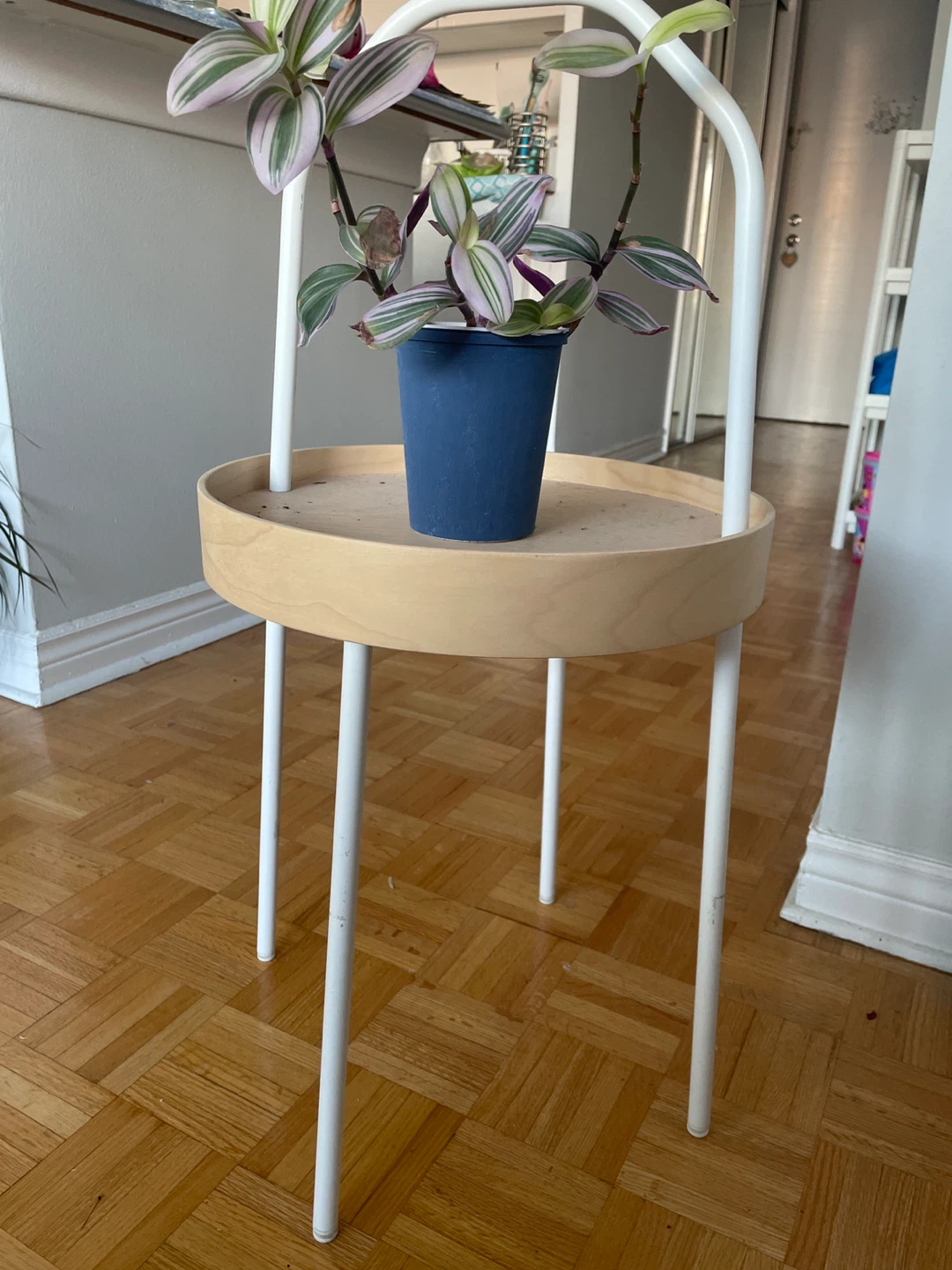 Cute White Side Table