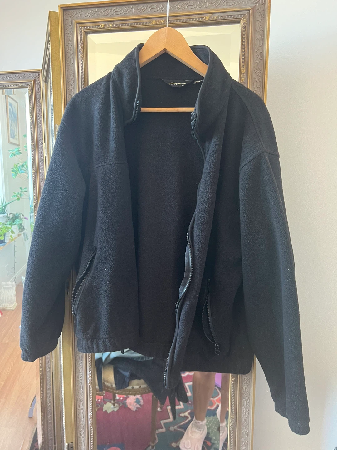 Eddie Bauer Black Fleece Jacket - Size M - photo 2