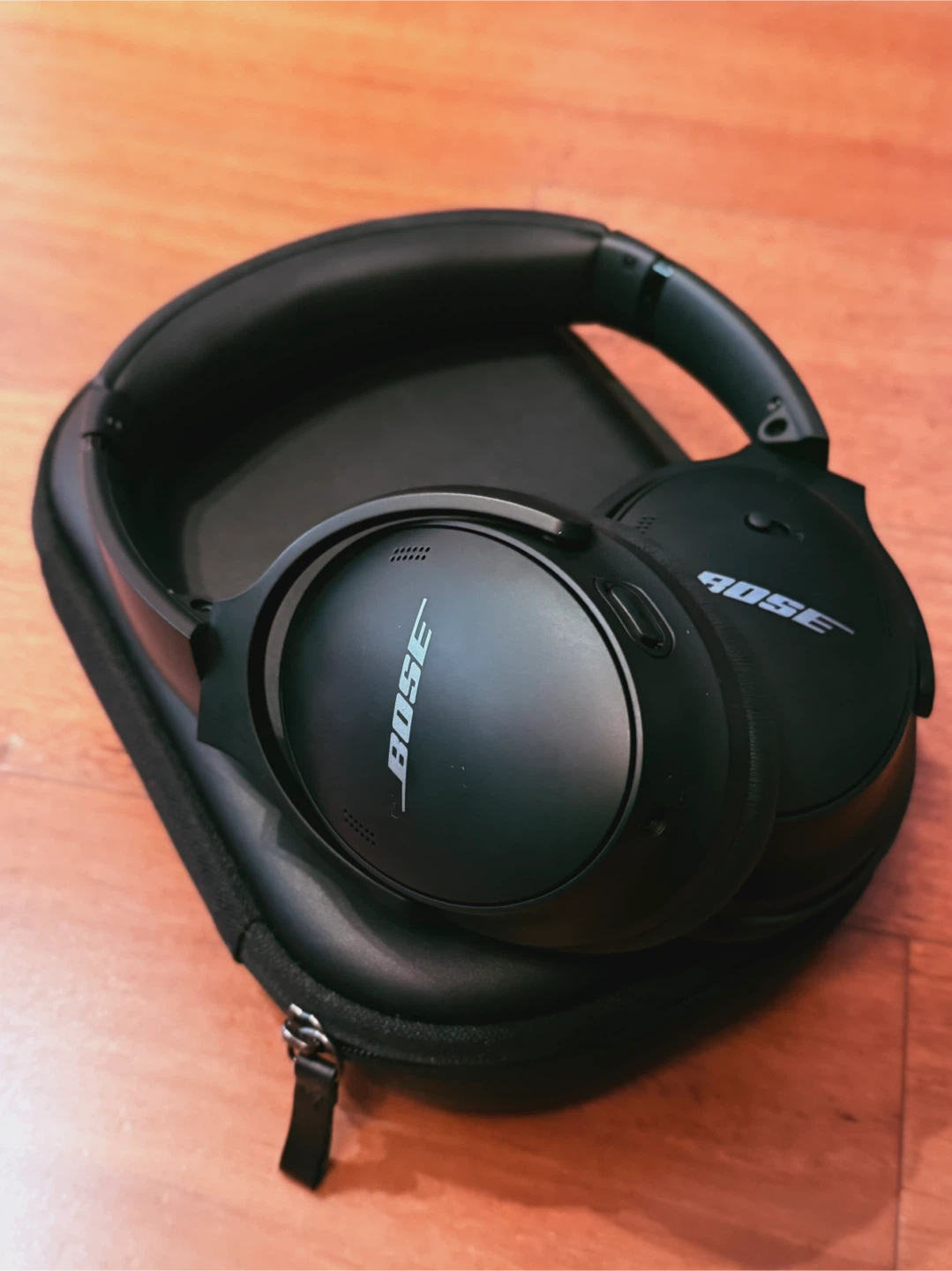 Bose QuietComfort 45 Headphones - Black - photo 4