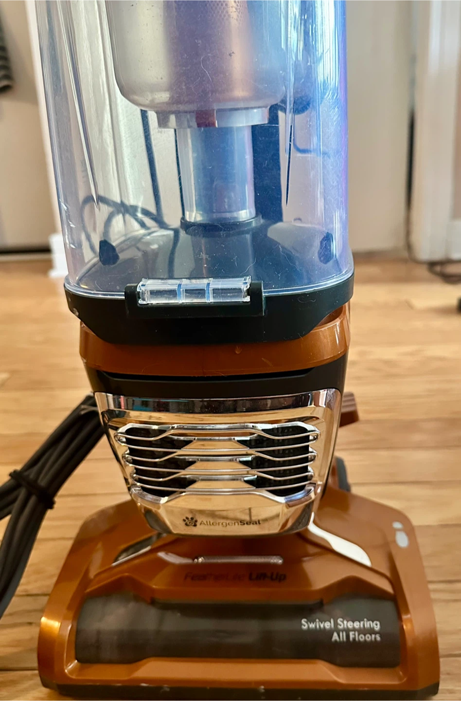 Vacuum cleaner - photo 2