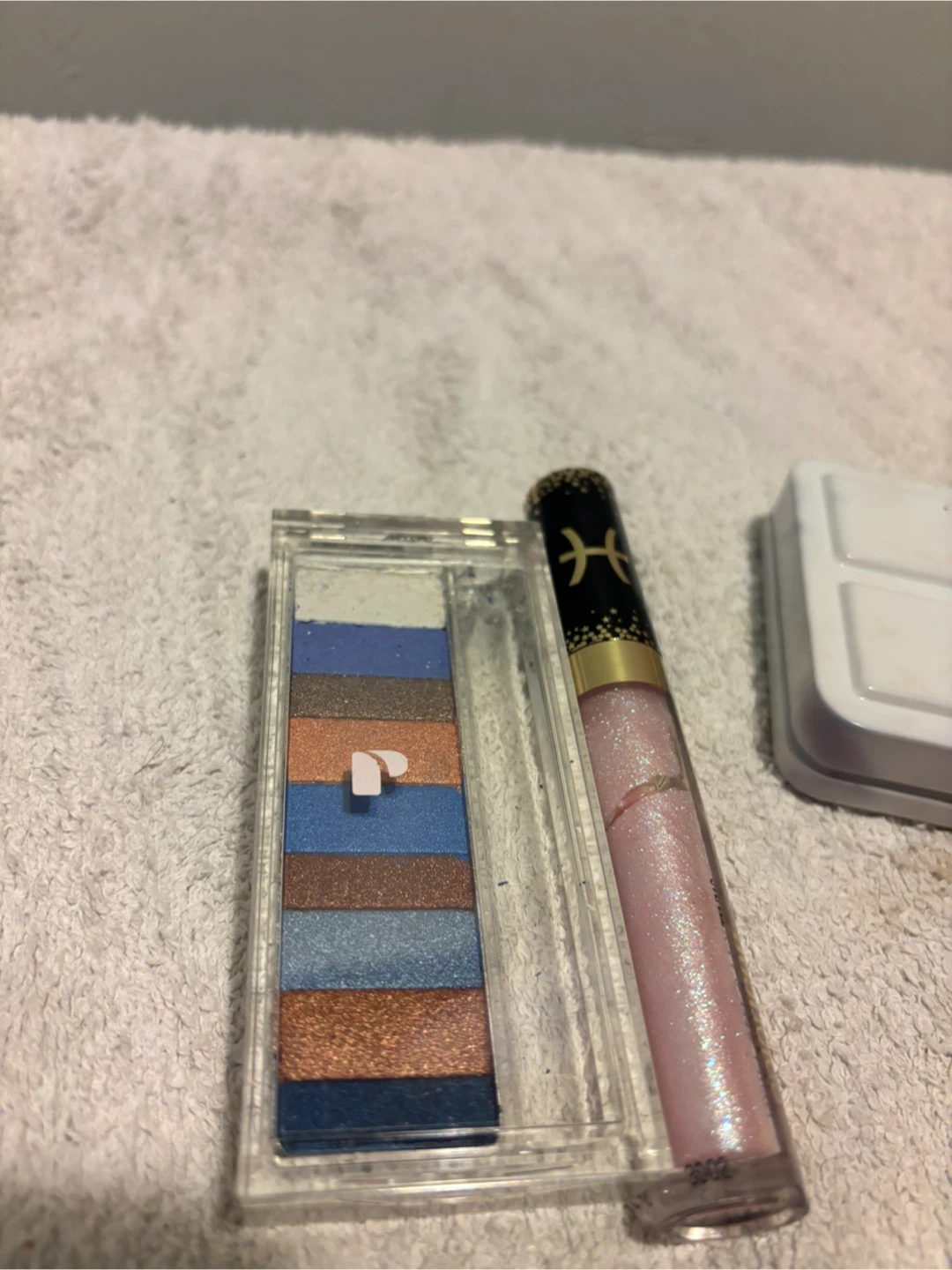 Cosmetics/Make up bundle $15 - photo 3