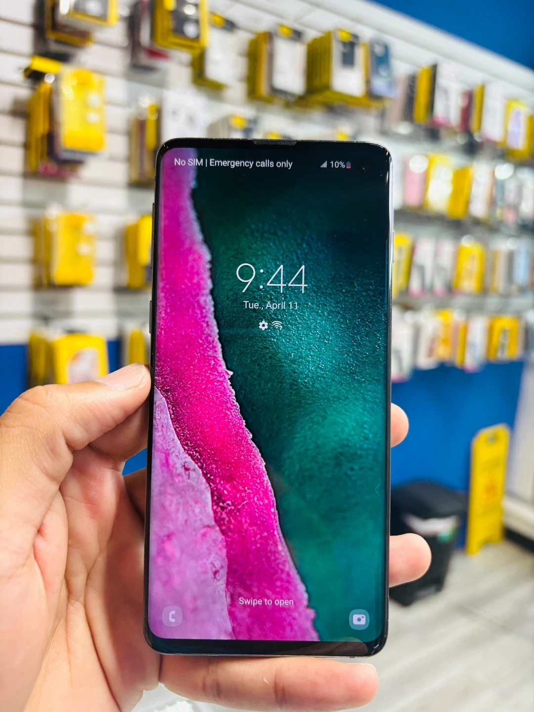 Samsung S10 128gb (Store Warranty) - photo 2