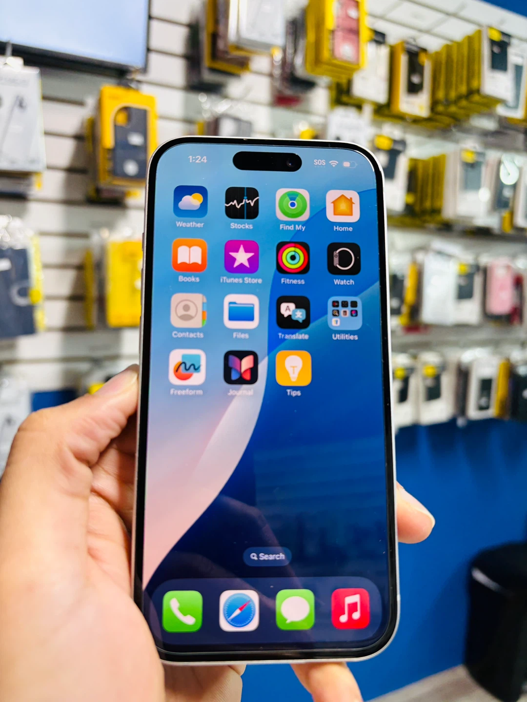 iPhone 15 128gb (Store Warranty) - photo 2